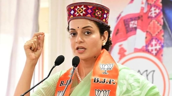 “রাজনীতি খুব দামি একটা শখ.. মাইনে এত কম..” : টাকার লোভেই কি সাংসদ হয়েছিলেন কঙ্কনা রানাউত?