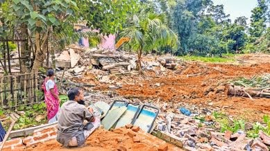 গোয়ালপাড়া-ধুবড়িতে অসাম প্রশাসনের উচ্ছেদ তাণ্ডবে গৃহহীন হলেন বহু মানুষ