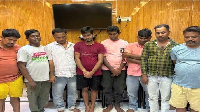 মুর্শিদাবাদে তৃণমূল নেতার বাড়িতে জুয়ার আসর, ২ লাখ টাকা সহ গ্রেফতার ৮ জন