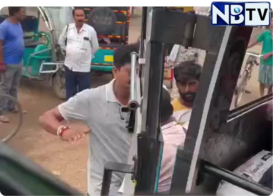 ফারাক্কায় ধর্মীয় অবমাননাকর মন্তব্য করে বাস কন্ডাক্টরকে মারধর, তীব্র নিন্দা জনমহলে