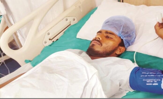 গুজরাতে মুসলিম যুবকের উপর হামলা, দিল্লির হাসপাতালে ভর্তিতে বাধা