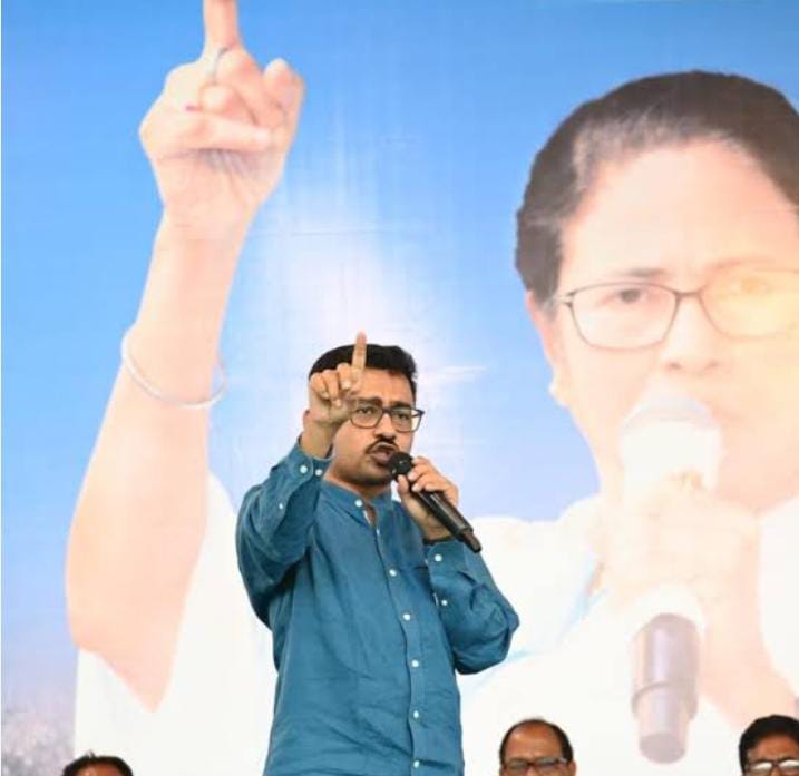 বিহারের মত পশ্চিমবঙ্গেও SIR করার দাবীতে রাস্তায় তৃণমূল নেতা তন্ময় ঘোষ