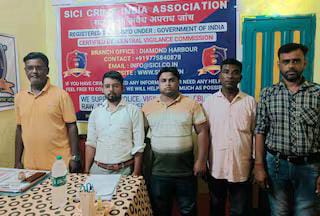 ডায়মন্ড হারবারে ‘স্পেশাল ২৬’ সিনেমা থেকে অনুপ্রাণিত হয়ে প্রতারণা, ধৃত ৫