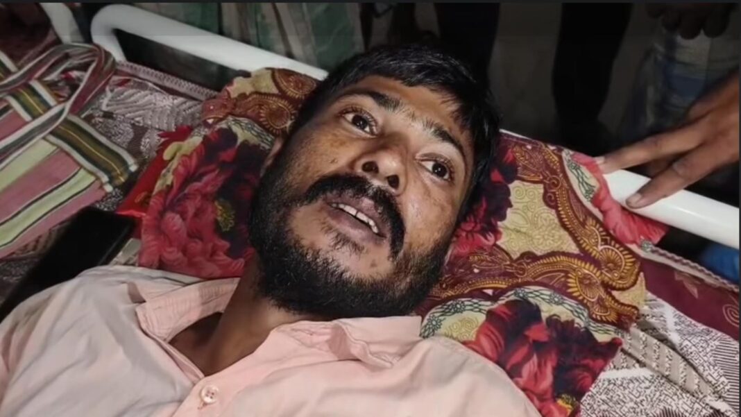 মালদায় মুসলমান টোটো চালকের উপর পুলিশের অত্যাচার, আধার কার্ড থাকা সত্ত্বেও মিলল না নিস্তার