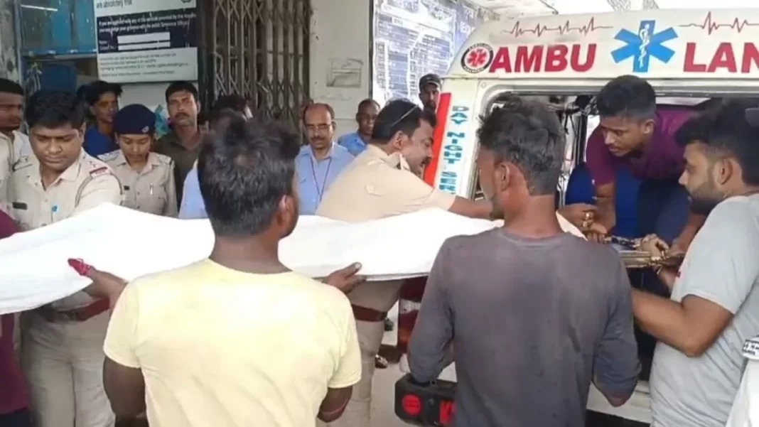 মুর্শিদাবাদের ভরতপুরে নির্মাণাধীন বাড়িতে স্ল্যাব চাপা পড়ে দুই নাবালকের মর্মান্তিক মৃত্যু