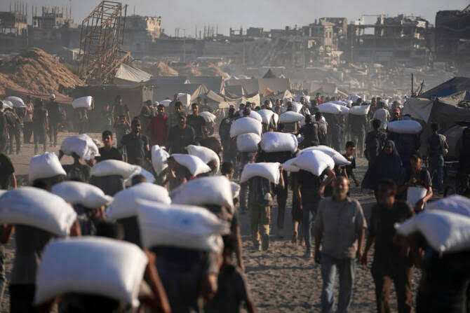 গাজার মানুষদের পাশে সৌদি, রাফা সীমান্ত পেরিয়ে পৌঁছাল ত্রাণ