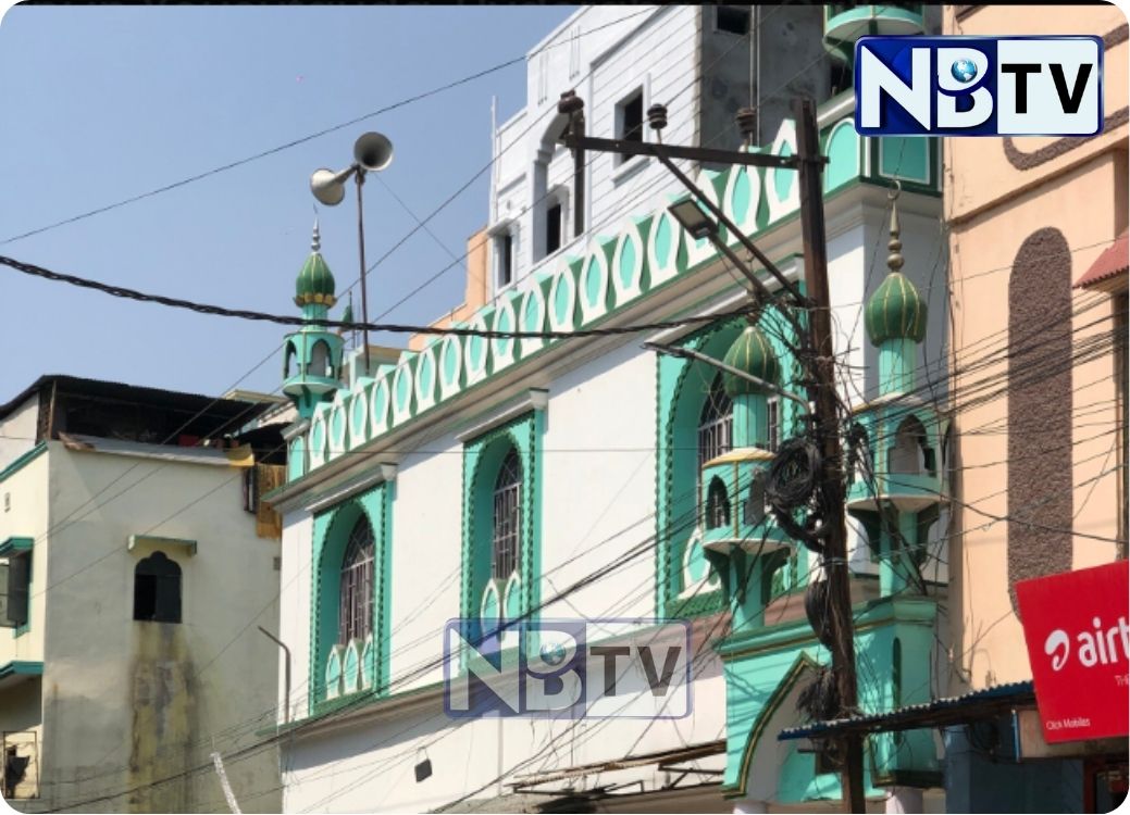 হায়দ্রাবাদে ঐতিহাসিক মসজিদের জমি নিয়ে উত্তেজনা, বিজেপি নেতার মাদ্রাসা বন্ধের দাবি ঘিরে তীব্র বিতর্ক