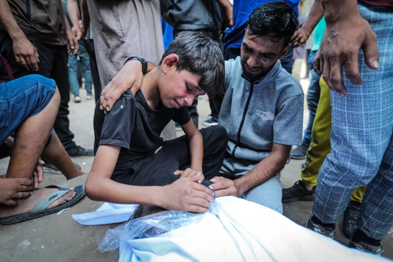 গাজায় নিহতের সংখ্যা ৬৪ হাজার ছাড়াল, ইসরায়েলি হামলার কবলে অধিকাংশই মহিলা ও শিশু