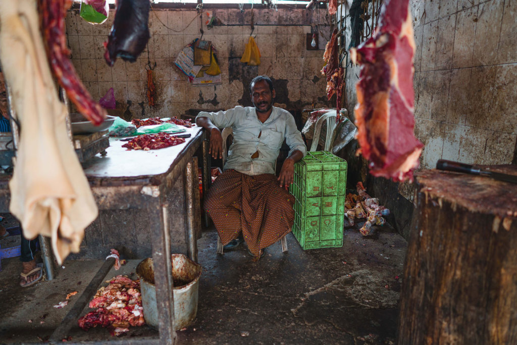 মধ্যপ্রদেশে নবরাত্রিতে মাংস-মাছ-ডিম বিক্রয় নিষেধাজ্ঞা! সংখ্যালঘুদের ক্ষুণ্ণ করার ষড়যন্ত্র বলে মনে করছেন সমালোচকেরা