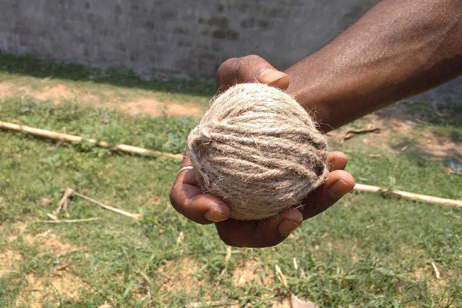 ফের বোমা উদ্ধার মুর্শিদাবাদের নওদা থানা এলাকায়, মুখ্যমন্ত্রীর বোমা উদ্ধারের নির্দেশ সত্ত্বেও মিলছে না সুরাহা