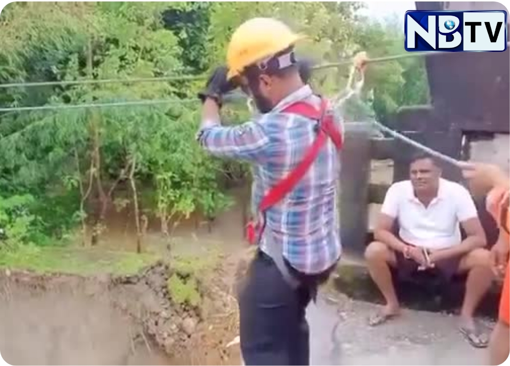 উত্তরবঙ্গে বিপর্যয় ৫০ ফুট গভীর খাদ পেরিয়ে মানুষের পাশে ডাক্তার ইরফান হোসেন
