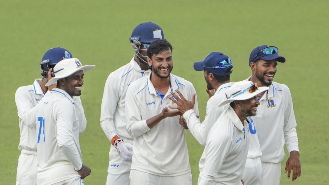 রঞ্জি ট্রফিতে শাহবাজ-কাইফের দুর্ধর্ষ পারফর্মন্সে ৭ পয়েন্ট পাওয়ার লক্ষ্যে বাংলা