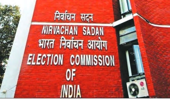 যোগীরাজ্যে এসআইআর নিয়ে তীব্র বিতর্ক, বয়কটের পথে বিএলওরা!