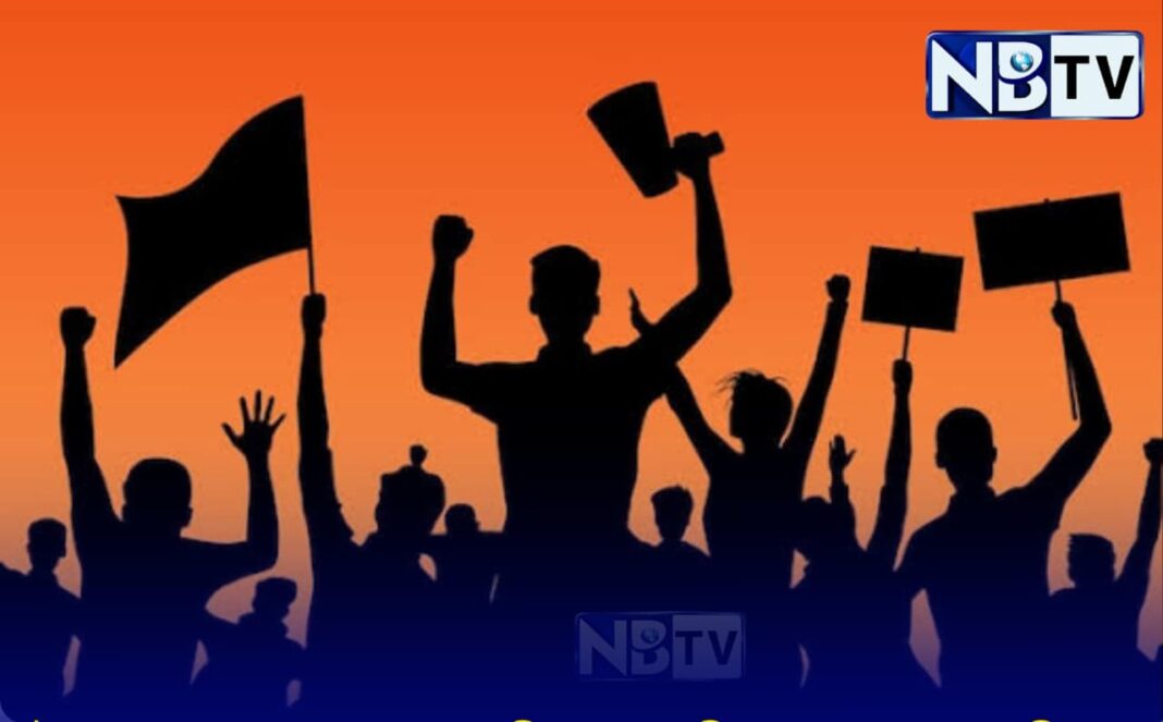 উত্তরপ্রদেশে মুসলিম পরিবারকে বাড়ি বিক্রি করায় পথে নেমে বিক্ষোভ হিন্দুত্ববাদীদের