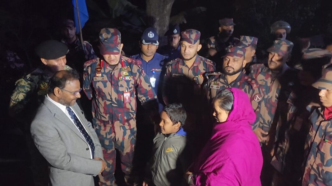 সুপ্রিম কোর্টের নির্দেশে বাংলাদেশ সীমান্ত পেরিয়ে দেশে ফিরলেন গর্ভবতী সুনালি খাতুন