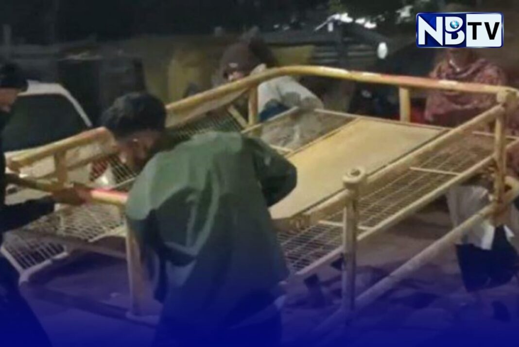 আগরতলায় নৃশংস হামলার অভিযোগ: মুসলিম রিকশাচালককে মারধর, বালিতে পুঁতে আগুন ধরানোর চেষ্টা