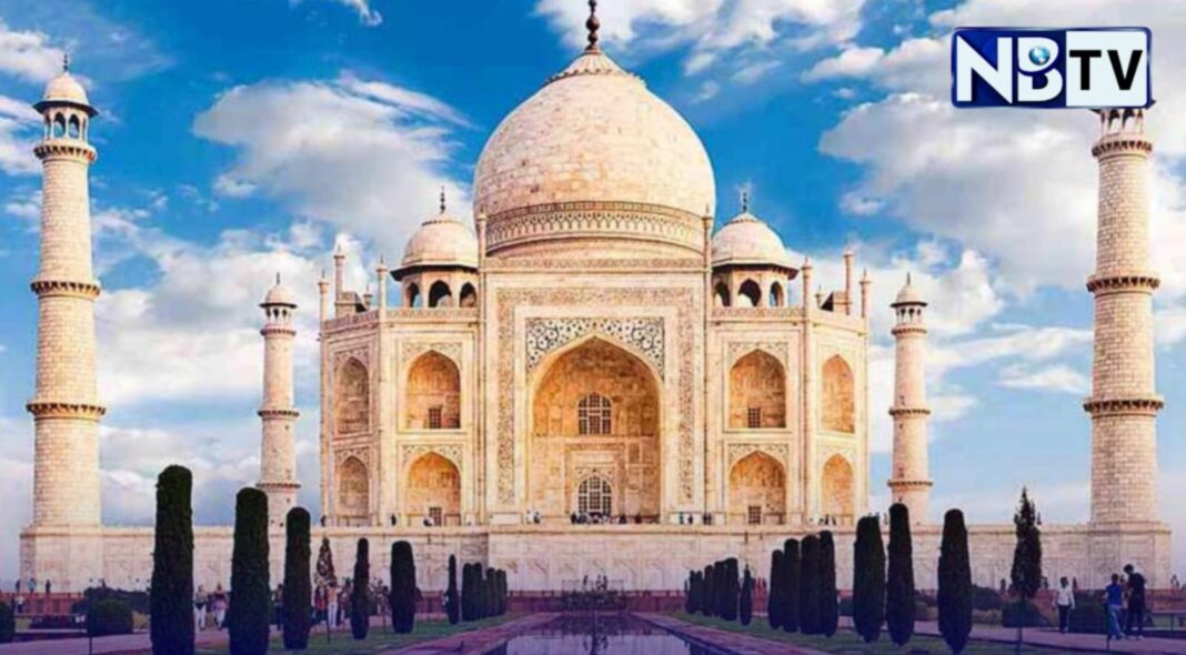 তাজমহল ঘিরে নতুন বিতর্ক, উরস বন্ধের দাবিতে আদালতের দ্বারস্থ হিন্দু মহাসভা