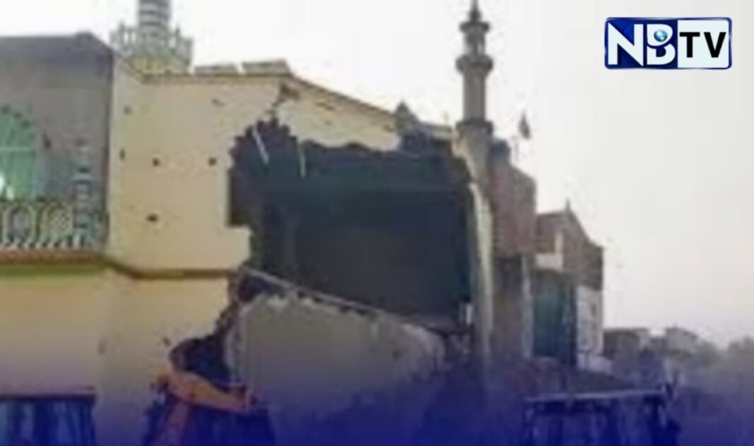 উত্তরপ্রদেশে শতাব্দি প্রাচীন মাজারকে বেআইনি তকমা দিয়ে ভেঙে দেওয়ার প্রচেষ্টা করছে যোগী সরকার