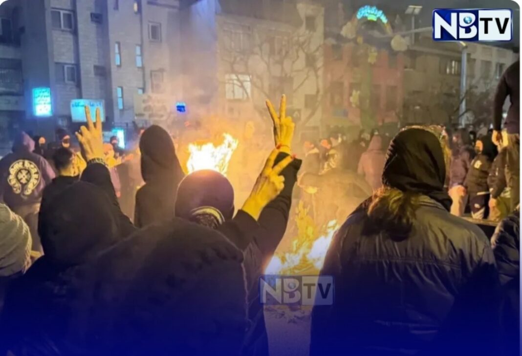 ইরানে ভারতীয় নাগরিকদের সতর্কবার্তা, দেশে ফিরে আসার কথা জানালেন ভারতীয় দূতাবাস