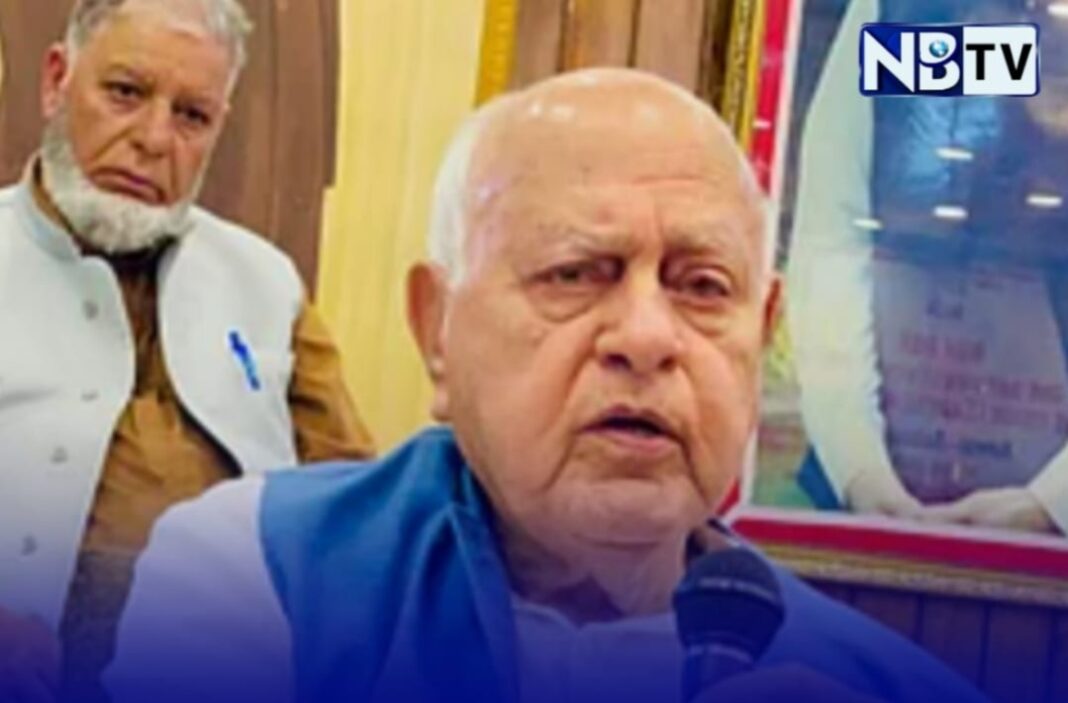 শাল বিক্রেতাদের উপর হামলা নিয়ে বিস্ফোরক মন্তব্য ফারুক আবদুল্লাহর, ‘হিটলারি শাসন’ এর চেষ্টা চলছে বলে দাবি