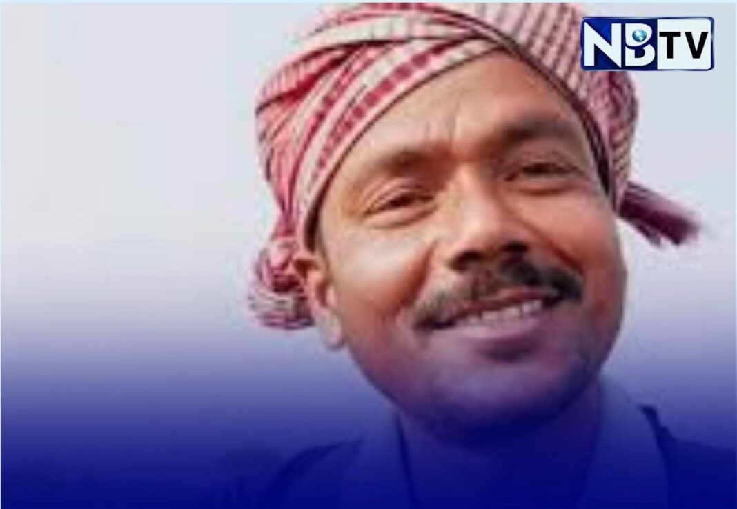 কুড়ি দিনের মধ্যেই দেড় লক্ষ ফলোয়ার! বাংলার চাষী আজিবরের কন্ঠে কবিতা শুনে মুগ্ধ নেটিজেনরা