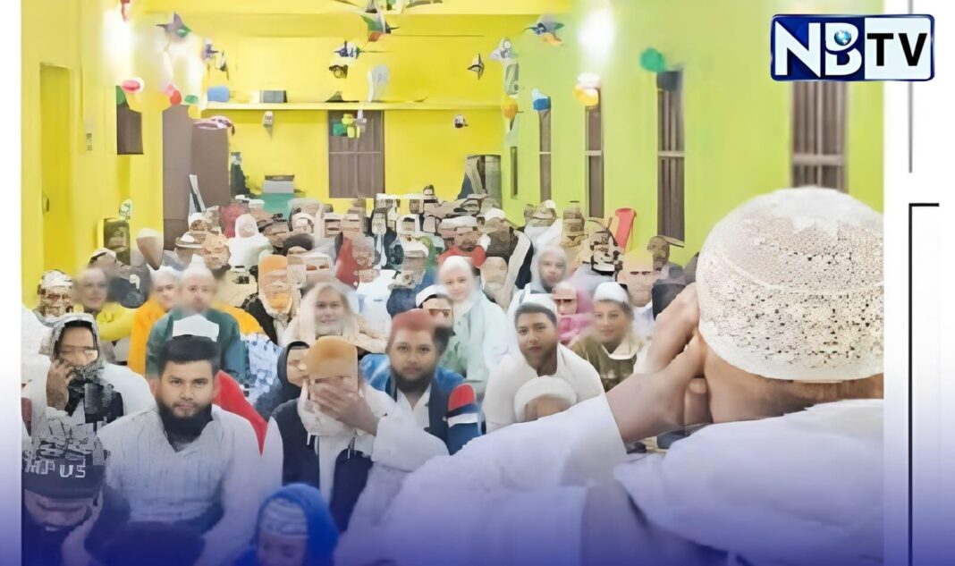 দক্ষিণ ২৪ পরগনার ধোওয়াঘাটা দারুল কুরআন মাদ্রাসায় পাগড়ি প্রদান