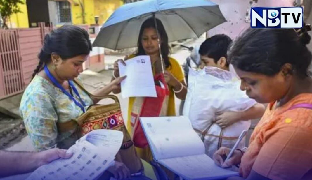 ‘বিচারাধীন’ ভোটারদের নিয়ে বাড়ছে ধোঁয়াশা! ২৬ এর বিধানসভা নির্বাচনে ভোট দিতে কি সক্ষম হবেন তারা?