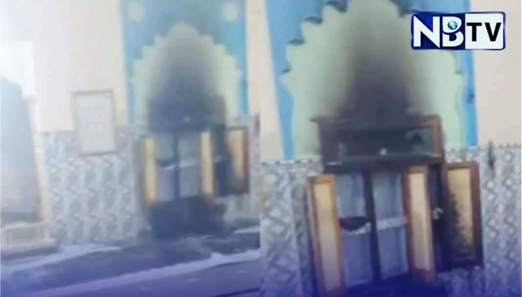 হরিয়ানার গ্রামীণ মসজিদে পেট্রোল চালিয়ে আগুন ধরালো দুষ্কৃতীরা, রমজান মাসে মুসল্লিদের জ্যান্ত পুড়িয়ে মারার চেষ্টা