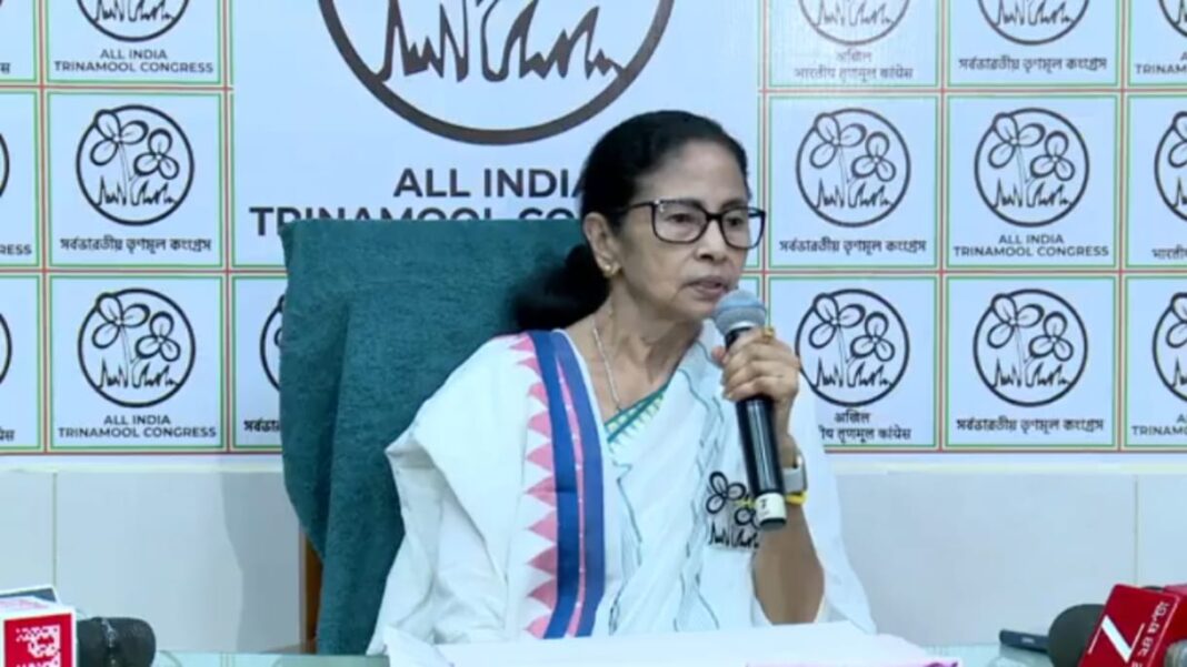 “আমি পুরনো আরএসএস কে শ্রদ্ধা করি”: মমতা বন্দ্যোপাধ্যায়