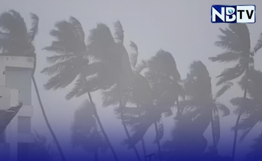 ঈদের খুশির মরশুমে সঙ্গ দিতে নারাজ আবহাওয়া! ঝড় বৃষ্টির পূর্বাভাস আবহাওয়া দপ্তরের