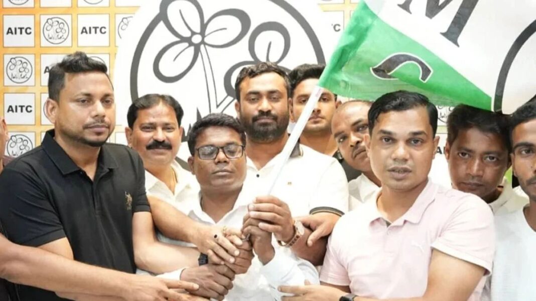 ভোটের আগে কংগ্রেসে বড় ভাঙন, মগরাহাট পশ্চিমে কংগ্রেস প্রার্থীর তৃণমূলে যোগ!