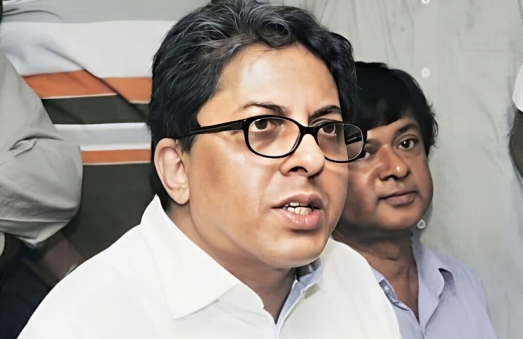 মমতা বন্দ্যোপাধ্যায় পদত্যাগ না দিলেও তার ঘনিষ্ঠ আলাপন বন্দ্যোপাধ্যায়সহ শীর্ষ আমলাদের পদত্যাগ!