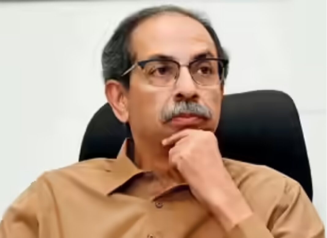 দলত্যাগ করতে ১৫ কোটি টাকার অফার, উদ্ধব শিবির ভাঙতে মহারাষ্ট্রে আবার ‘অপারেশন লোটাস’!