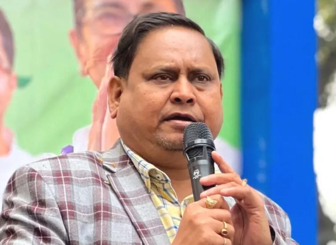 হুমায়ুনের ‘স্যাটাভাঙা’ মন্তব্যে পুলিশের কড়া পদক্ষেপ, ৩ ও ৫ জুলাই হাজিরার নির্দেশ