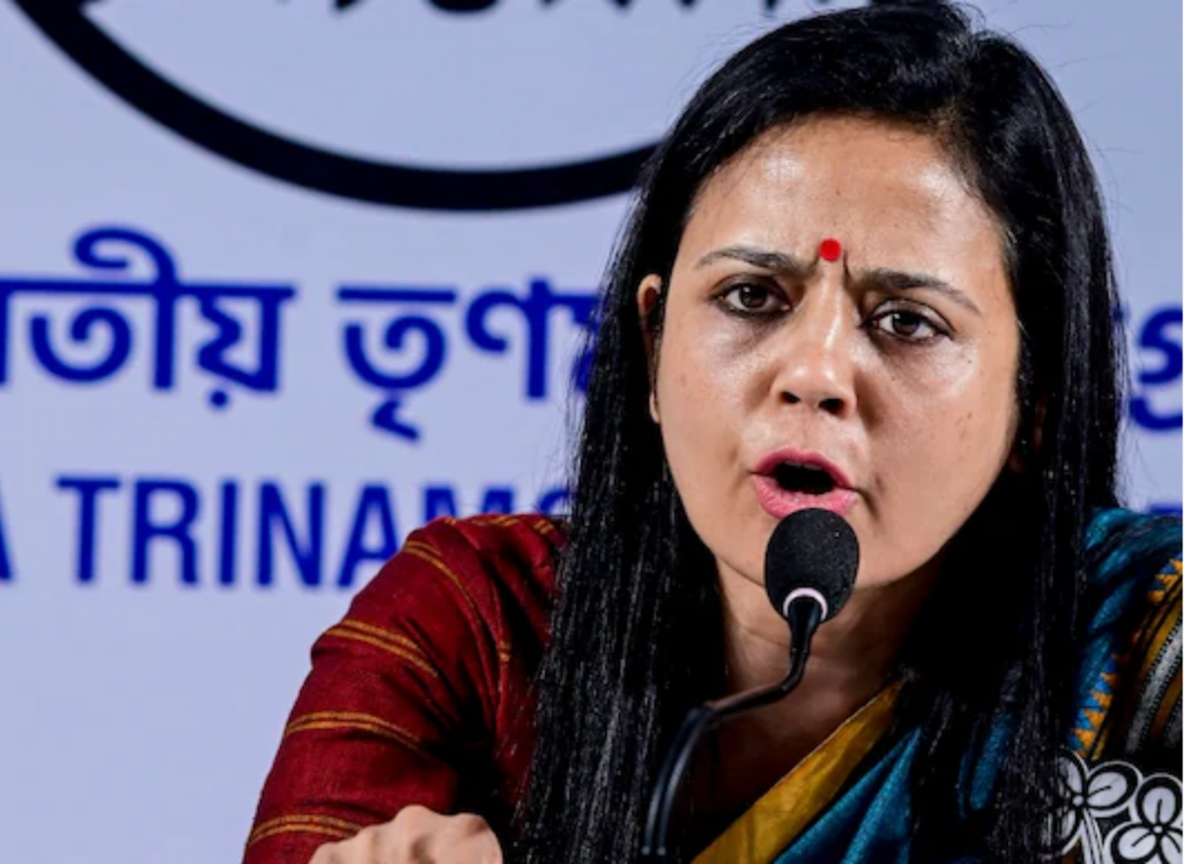 ‘৪০ কোটির বিনিময়ে মমতার সাথে বিশ্বাসঘাতকতা’! মহুয়ার মন্তব্যের বিরুদ্ধে আইনি লড়াইয়ের হুঁশিয়ারি ‘দলবদলু’ সাংসদদের