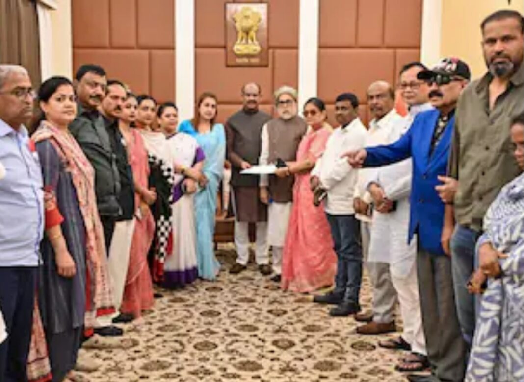 NDA-র সঙ্গেই থাকবে, নাকি বিজেপিতে মিশবে? শুভেন্দুর সঙ্গে NCPI-এর সাংসদদের বৈঠক ঘিরে জল্পনা