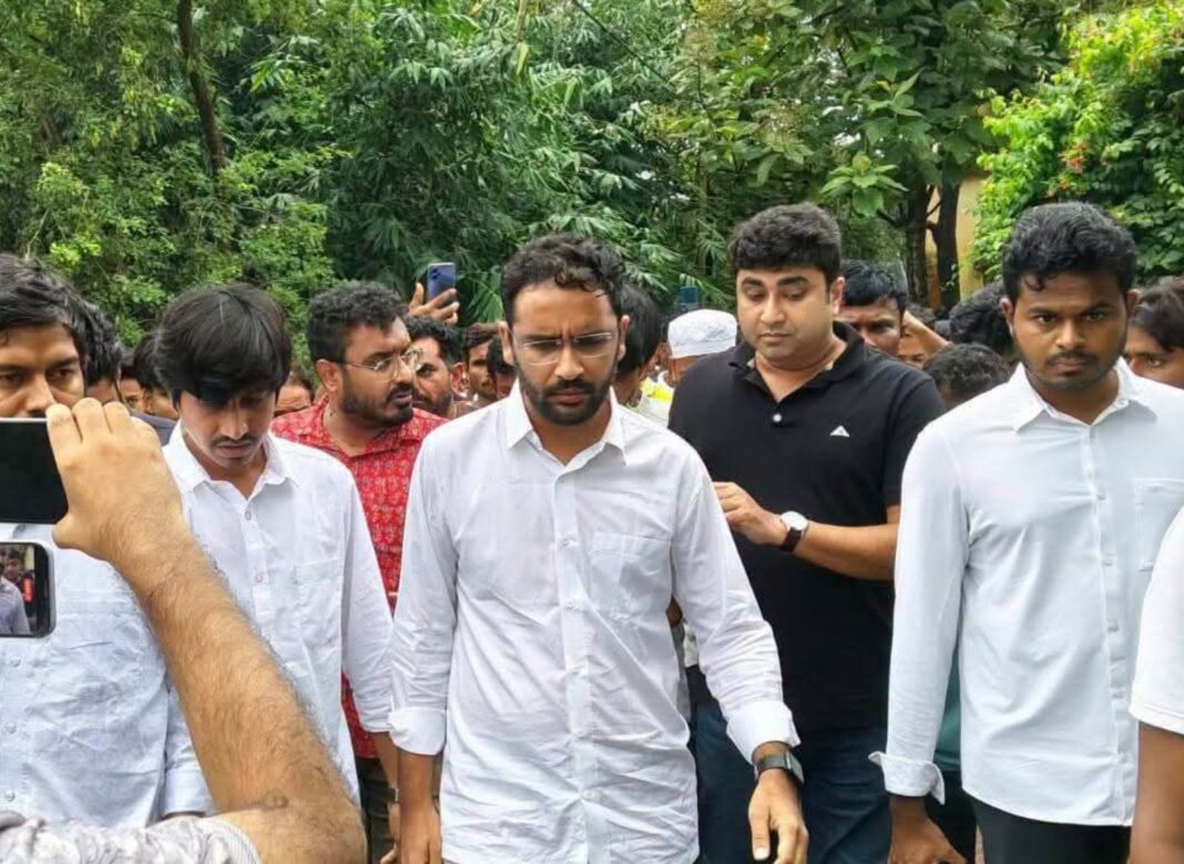 ‘ইন্দাস থানা বিজেপির গুন্ডাদের সাথে জড়িত’ – সিজেপি সদস্যের বাবার মৃত্যুতে প্রশাসনকে কড়া হুঁশিয়ারি আশুতোষ রাঙ্কার