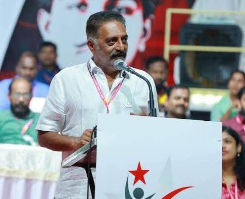 ‘ফ্যাসিবাদী শাসনের অবসান আসন্ন’ – NEET প্রশ্নফাঁস আন্দোলনকে কেরলের DYFI-র মঞ্চ থেকে প্রশংসা প্রকাশ রাজের