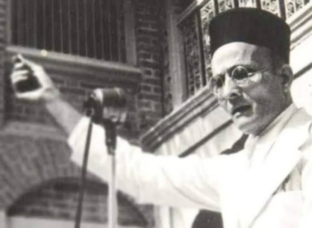 কুইজে সাভারকরকে ‘স্বাধীনতা সংগ্রামী’! বিতর্কের জেরে সাসপেন্ড কেরলের শিক্ষক