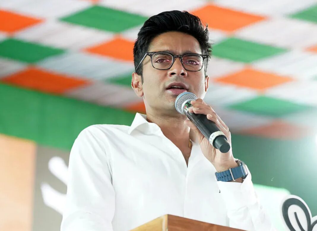 মামলা রয়েছে, তবু বিদেশ যাত্রায় বাধা নয়! অভিষেক বন্দ্যোপাধ্যায়কে চিকিৎসার অনুমতি সুপ্রিম কোর্টের