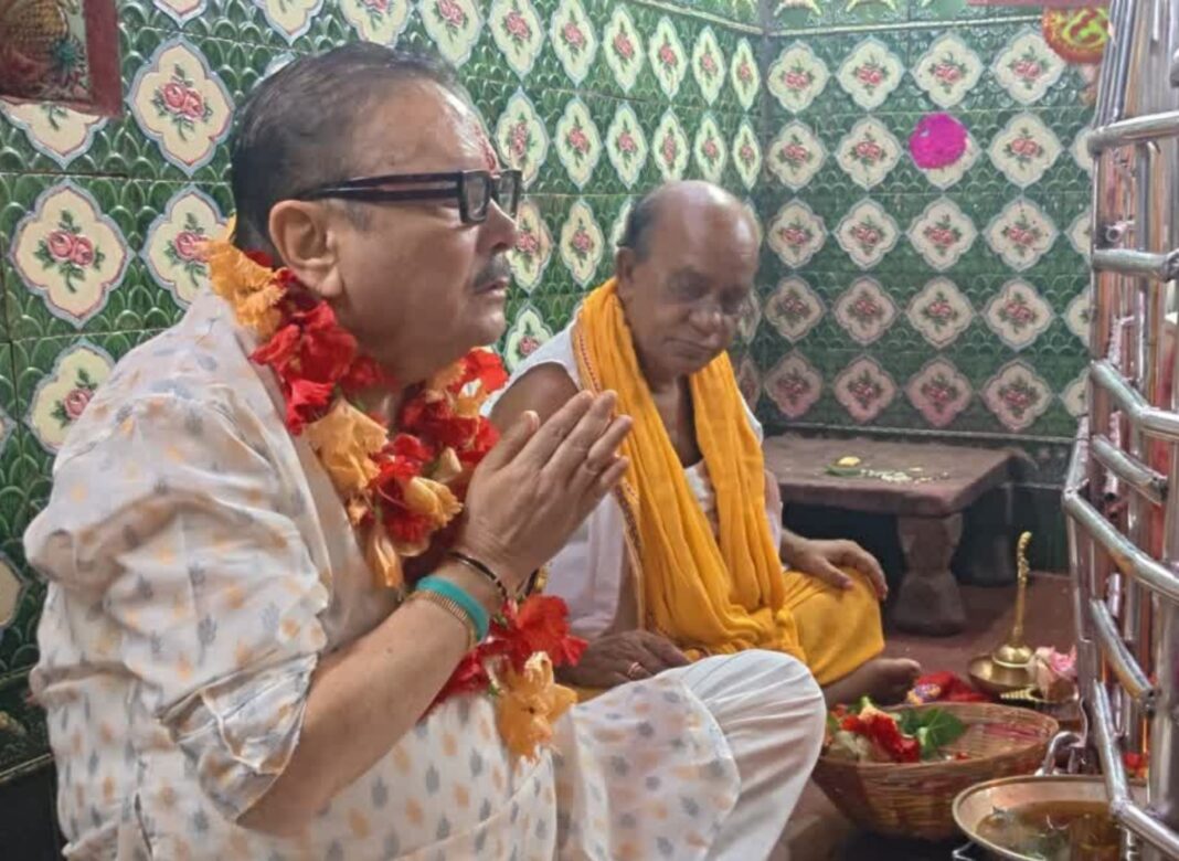 ‘শুভেন্দুর নতুন সরকারকে শক্তি দাও মা’, কল্যাণেশ্বরীতে মদনের প্রার্থনা