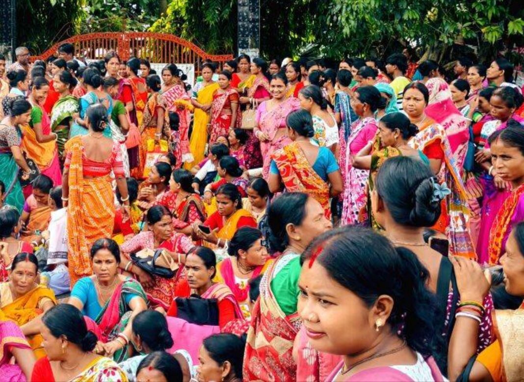 অন্নপূর্ণার টাকা না পাওয়ায় বিক্ষোভ রাজ্যজুড়ে, চাপের মুখে বিজেপি সরকার!