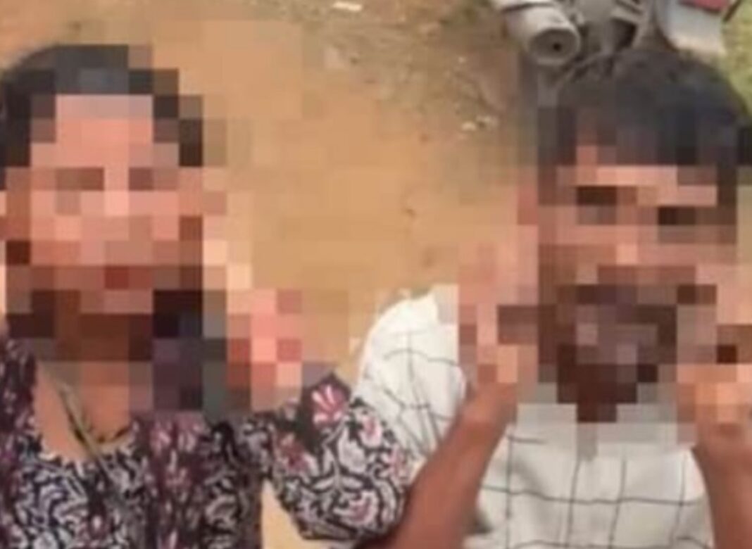 ওড়িশায় গো-মাংস বহনের অভিযোগ, মুসলিম দম্পতিকে হাঁটু গেড়ে ‘জয় শ্রী রাম’ এবং ‘জয় গোমাতা’ বলতে বাধ্য করল গোরক্ষকরা