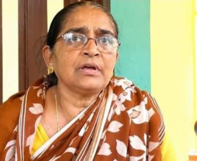 ১৯৬৬-তে জন্ম, মাধ্যমিক পাশ ১৯৬৫-তে’! জন্মের আগেই মাধ্যমিক পাশ? নন্দীগ্রামে বিজেপি প্রার্থী হাসিরানি রথের হলফনামা নিয়ে প্রশ্ন, রায় স্থগিত হাই কোর্টে