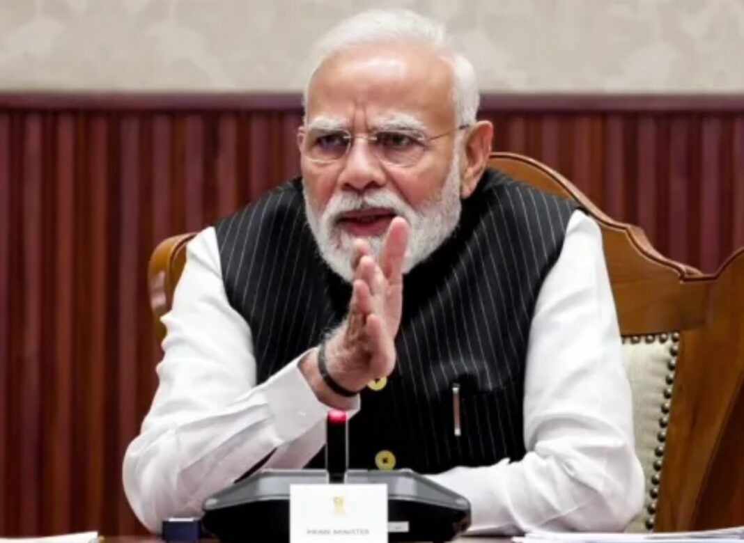বিদেশে ছুটি কাটানো বা বিয়ে নয়, সোনা কেনাতেও লাগাম! দেশের টাকা দেশেই রাখার বার্তা মোদীর