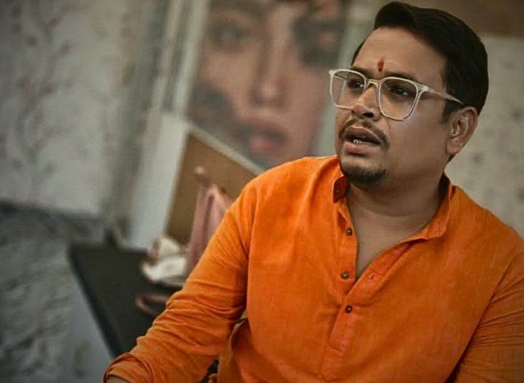 সুন্দরী-শিক্ষিত মহিলাদের দলে না আনলে পুরনোদের বাদ! বিজেপি নেতা সুমন দেবনাথের মন্তব্যে কাটোয়ায় বিক্ষোভ