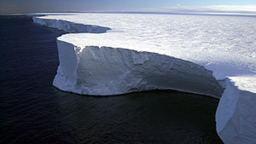 300px-Research_on_Iceberg_B-15A_by_Josh_Landis,_National_Science_Foundation_(Image_4)_(NSF)
